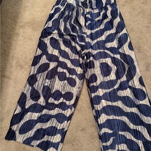 Banana Republic Blue and White Wide Leg Pants